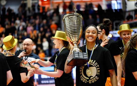 Norrköpings Jaelyn Brown jublar