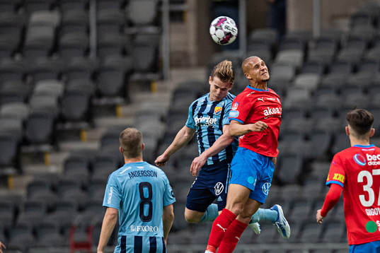 Djurgårdens Hampus Finndell och Helsingborgs Anthony van