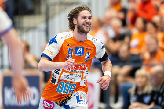 Kristianstads Anton Hallbäck jublar