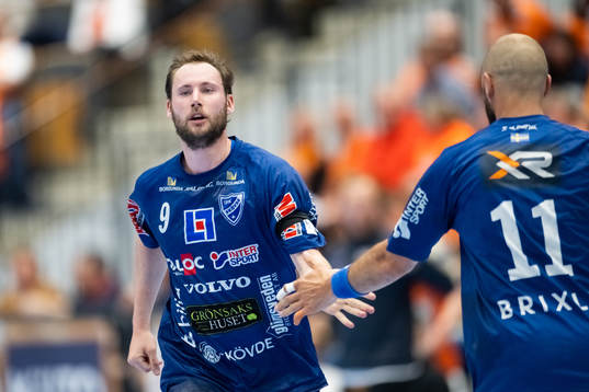 Skövdes Viktor Hallen jublar