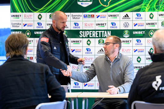 Skövdes tränare Tobias Linderoth och Halmstads tränare