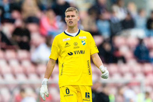 Östers målvakt Mathias Nilsson