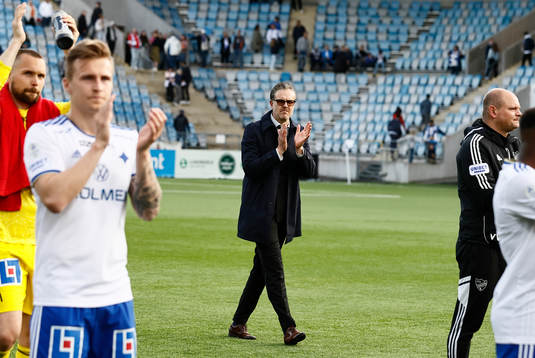 IFK Norrköpings tränare Rikard Norling jublar