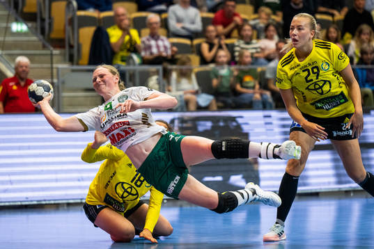 Skurus Alexandra Bjärrenholt