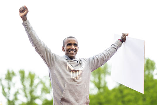 Mustafa Mohamed, Hälle IF, på prisutdelningen för