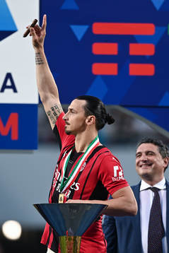 Zlatan Ibrahimovic of Milan celebrates