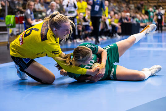 Sävehofs Trine Wacker Mortensen och Skurus Clara Bergsten