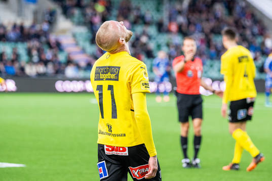 Mjällbys Adam Ståhl deppar
