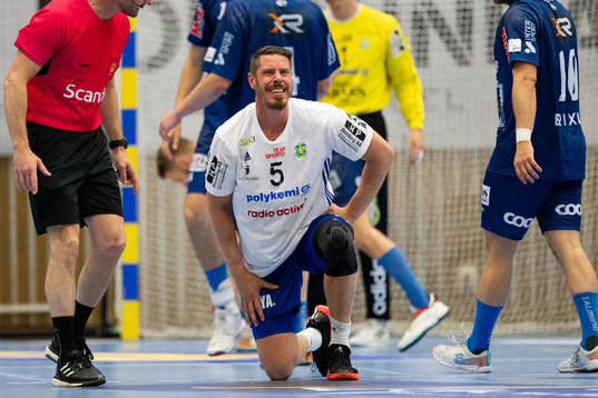 Ystad IFs Kim Andersson lämnar planen