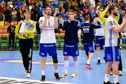 Ystad IFs målvakt Niklas Krafts, Kim Andersson och Hampus