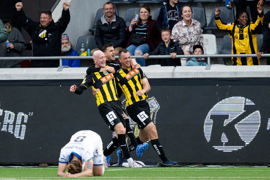 Häckens Valgeir Fridriksson , Alexander Jeremejeff och