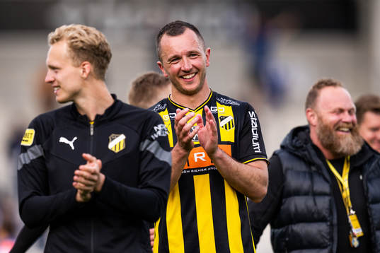 Häckens Even Hovland jublar