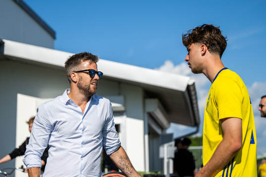 Pontus Farnerud med sonen Sveriges Colin Farnerud