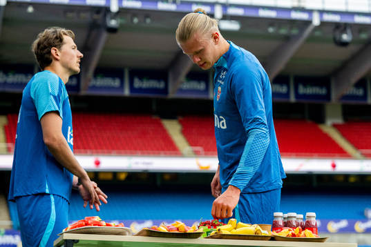 Sander Berge and Erling Braut Haaland of the Norwegian