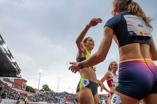 Amalie Iuel of Norway and Femke Bol of the Netherlands