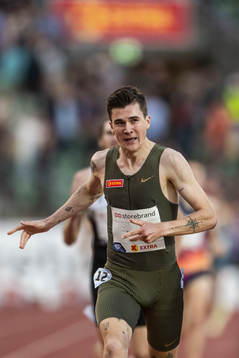 Jakob Ingebrigtsen of Norway celebrates