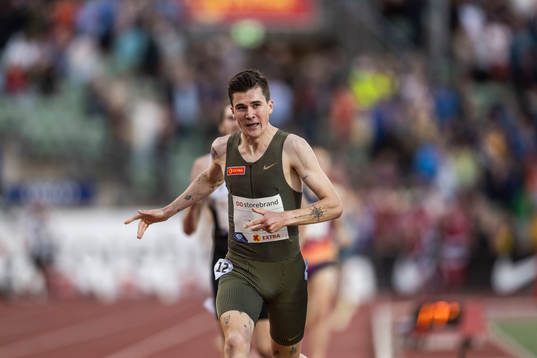 Jakob Ingebrigtsen of Norway celebrates
