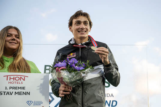 Armand Duplantis of Sweden celebrates