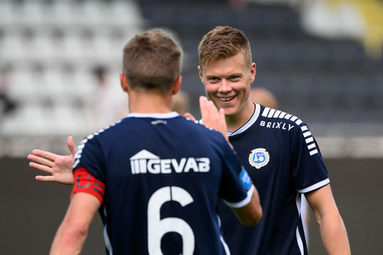 6 Utsiktens Albin Skoglund jublar