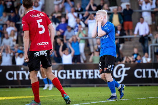 Halmstads Pontus Carlsson deppar