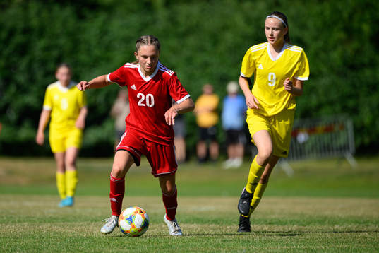 Leila Sehovic och Fabienne Bartholdson