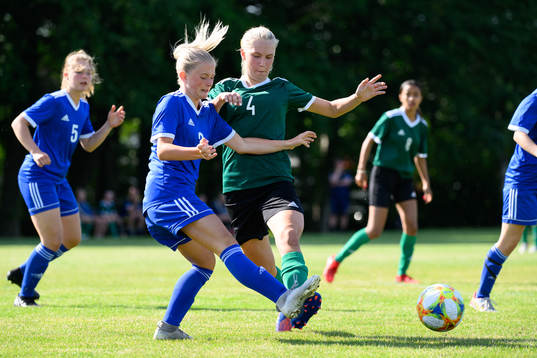 Ella Andersson och Isolde Kackur