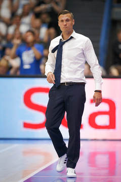 Head Coach Ludwig Degernäs of Sweden