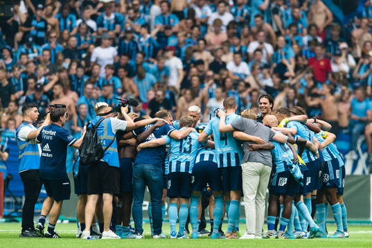 Djurgårdens spelare samlas