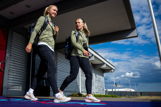 Anna Jøsendal and Thea Bjelde of the Norwegian women’s