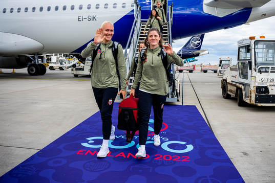 Maria Thorisdottir and Maren Mjelde of the Norwegian