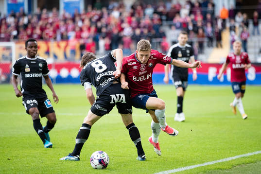 Örebros Kevin Walker och Örgrytes Anton Andreasson