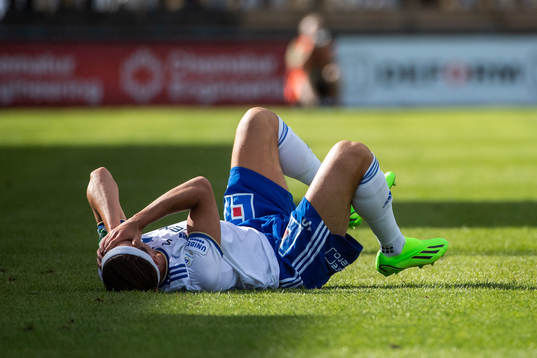 IFK Norrköpings Jonathan Levi har ont
