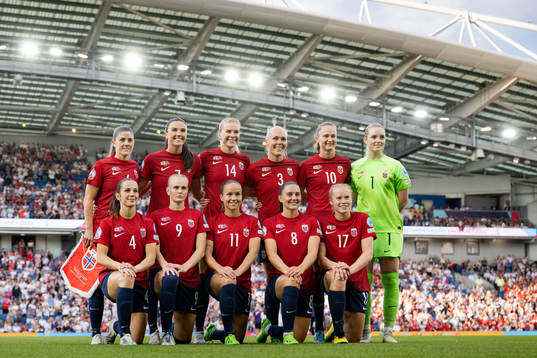 The starting eleven of Norway pose for a team photo