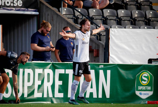 Örebros Kevin Walker deppar