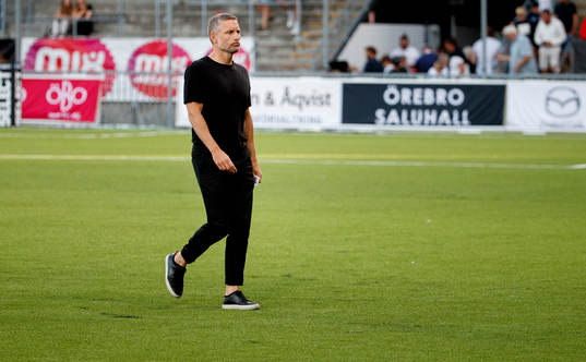 Örebros tränare Axel Kjäll deppar