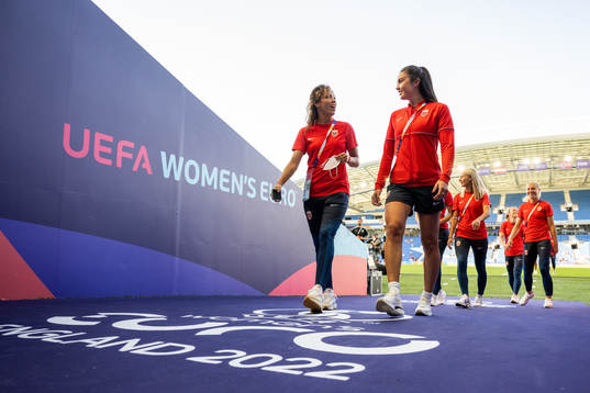 Celin Bizet Ildhusøy and Ingrid Syrstad Engen of Norway