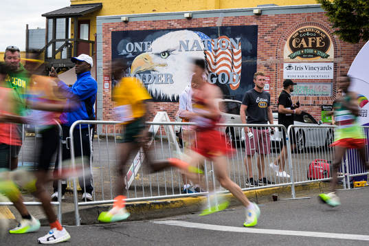 Runners compete in men’s marathon