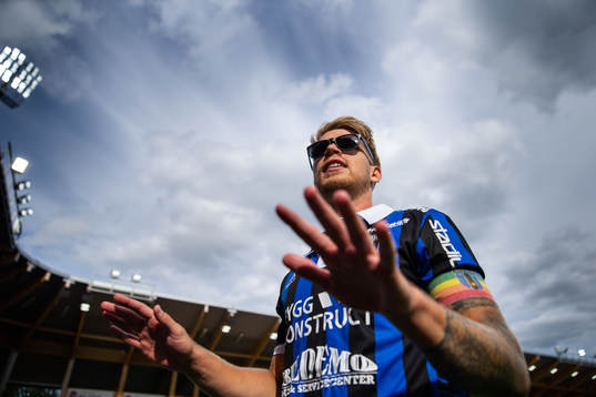 Bläddra bland fler bilder av Fotboll, Allsvenskan, Sirius - Degerfors