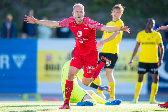 Vegard Leikvoll Moberg of Brann celebrates