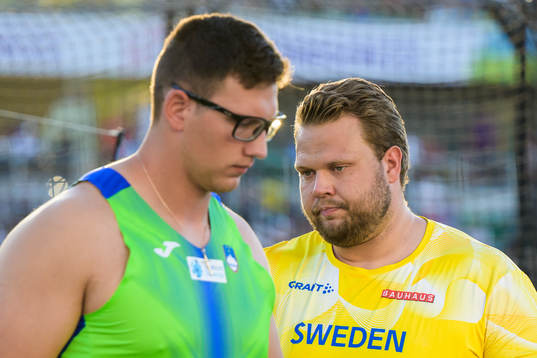 Kristjan Ceh of Slovenia and Daniel Ståhl of Sweden in
