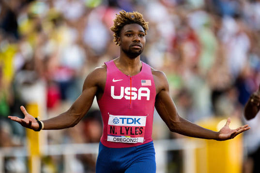 Noah Lyles of USA celebrates winning men's 200 meter final