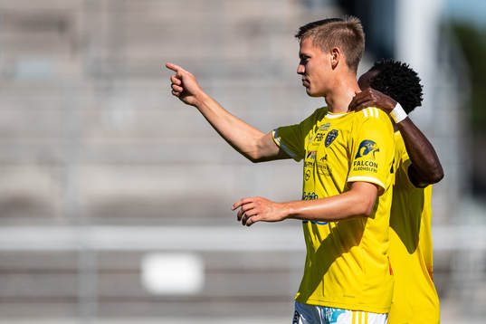 Falkenbergs Taylor Silverholt jublar