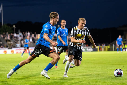 Halmstads Erik Ahlstrand och Landskronas Johan Rapp