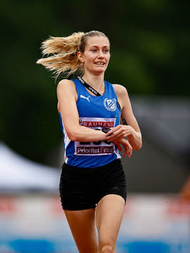Julia Nilsson IK Pallas trea på 10 000 m