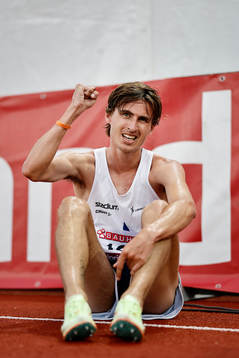 Vinnare i 10 000 m Simon Sundström IFK Lidingö
