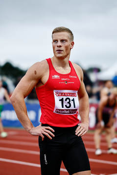 Vinnaren i 100 m Henrik Larsson IF Göta Karlstad