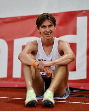 Vinnare i 10 000 m Simon Sundström IFK Lidingö