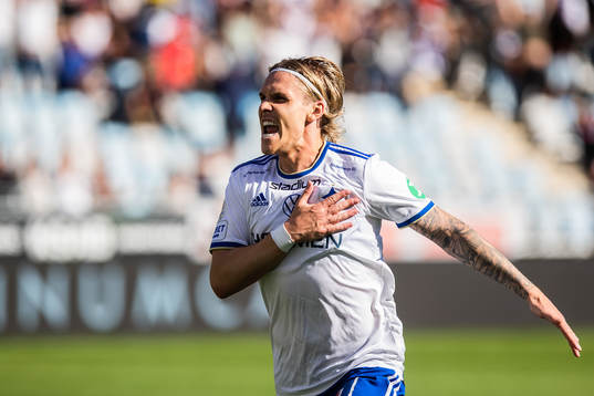 IFK Norrköpings Arnor Sigurdsson jublar