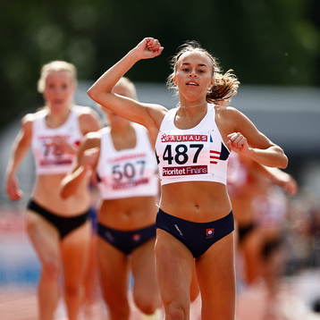 Wilma Nielsen Örgryte IS trea i 1500 m