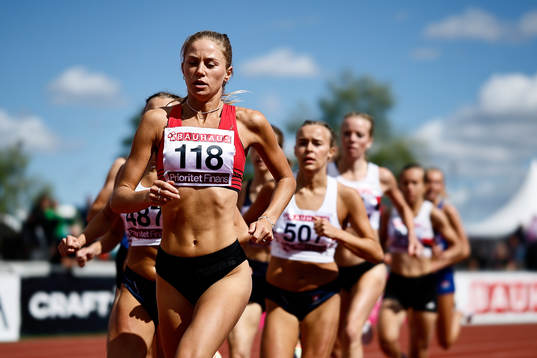 Julia Samuelsson Högby IF i 1500 m